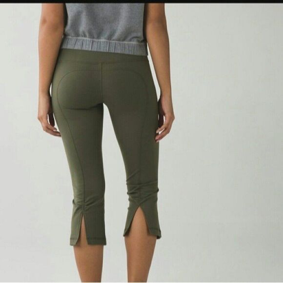 Lululemon Gather And Crow Crop Green Size 2 - Picture 1 of 16